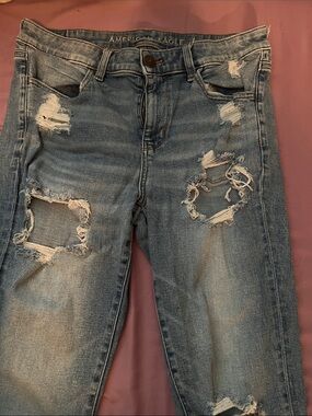 American Eagle Outfitters Women's Light Blue Distressed Skinny Jeans